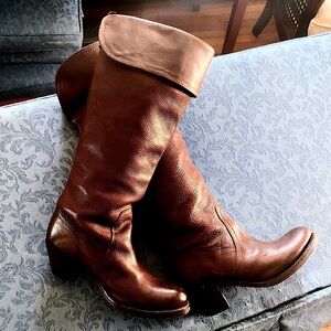 Frye Classic Jane Leather Boots